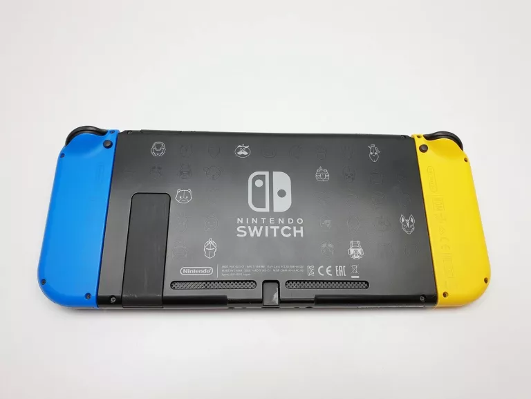 KONSOLA NINTENDO SWITCH FORTNITE KOMPLET + GRA SPYRO