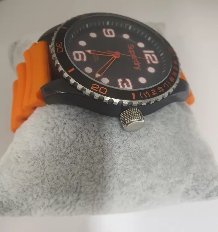 ZEGAREK SUPERDRY. SYG1630A BEZ AKCESORIÓW
