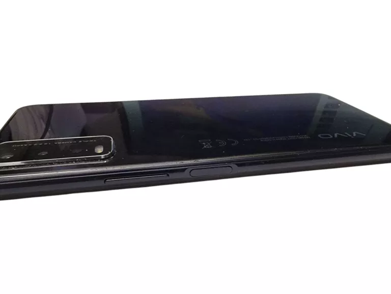 TELEFON VIVO V2027