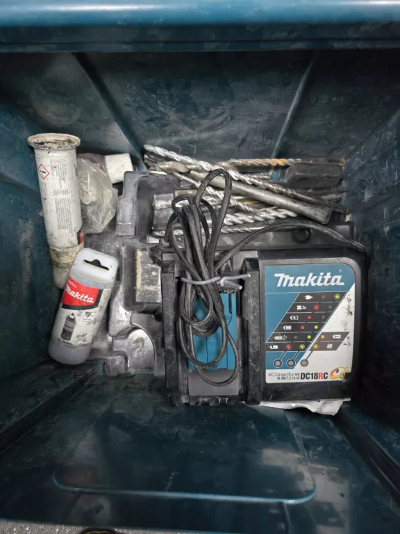 MŁOTOWIERTARKA MAKITA DHR243RTJW