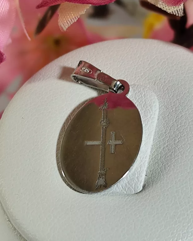 SREBRNA ZAWIESZKA MATKA BOSKA Z ANIOŁAMI 1,3 G 925
