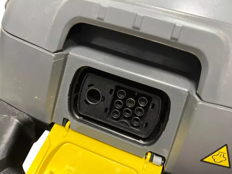 PAROWNICA KARCHER SG 4/4