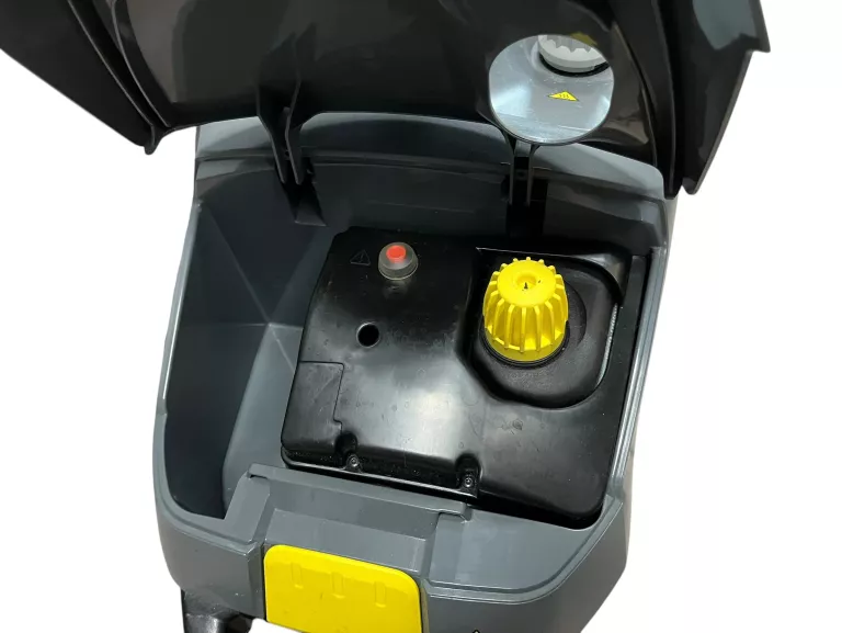 PAROWNICA KARCHER SG 4/4