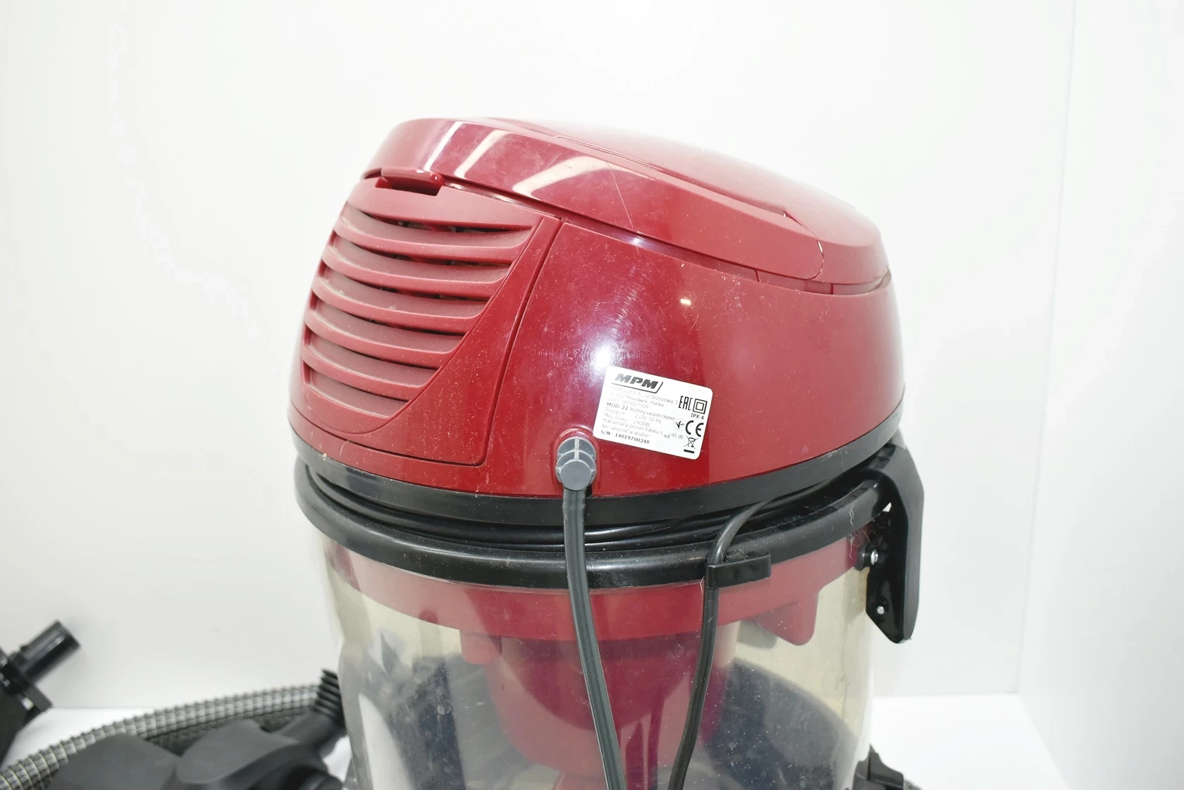 odkurzacz-pioracy-mpm-2400w-mod-22-uszkodzony-pojemnosc-zbiornika-na-czysta-wode-1000