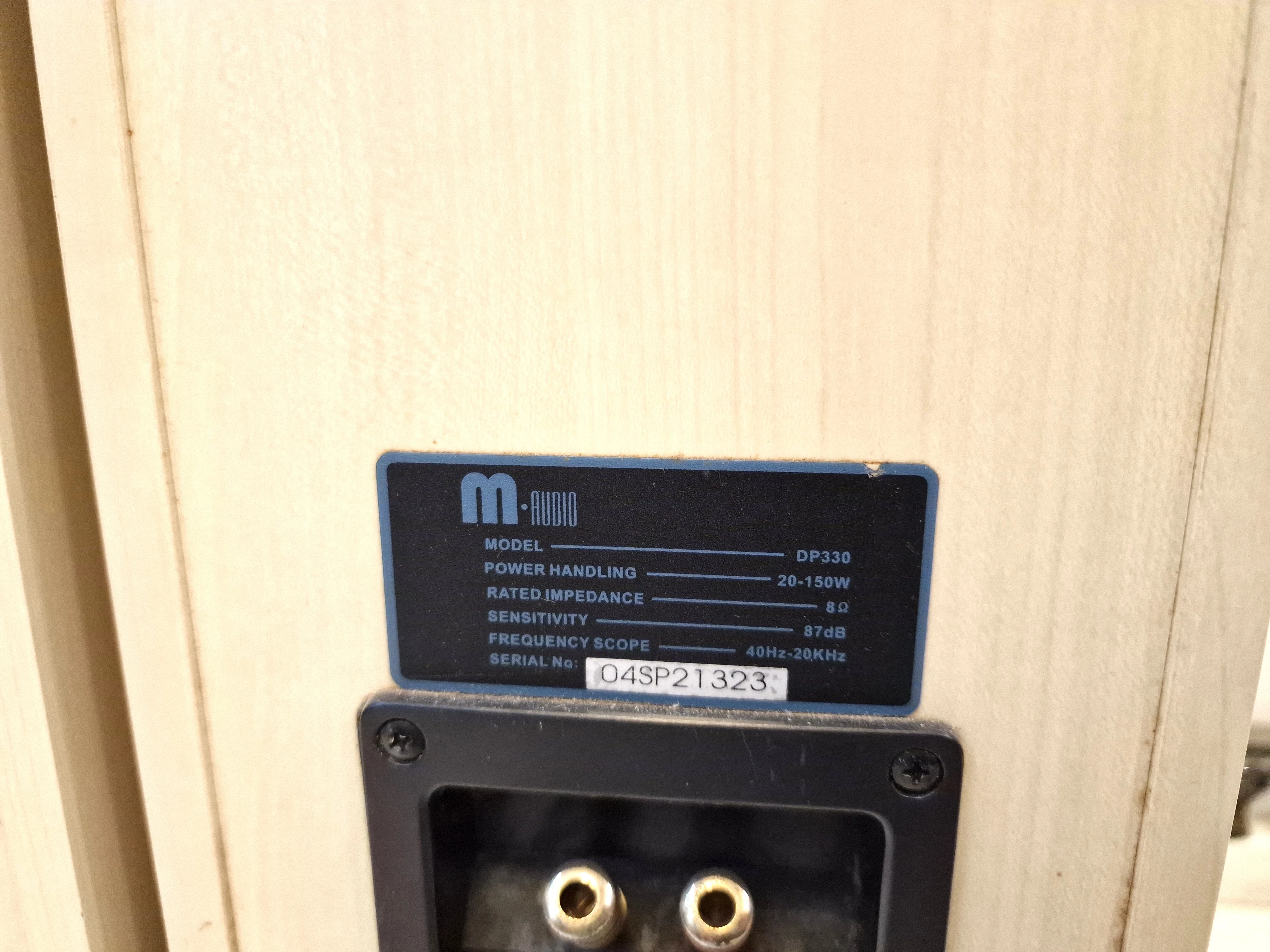 zestaw-pieciu-glosnikow-m-audio-50-kod-producenta-dp330