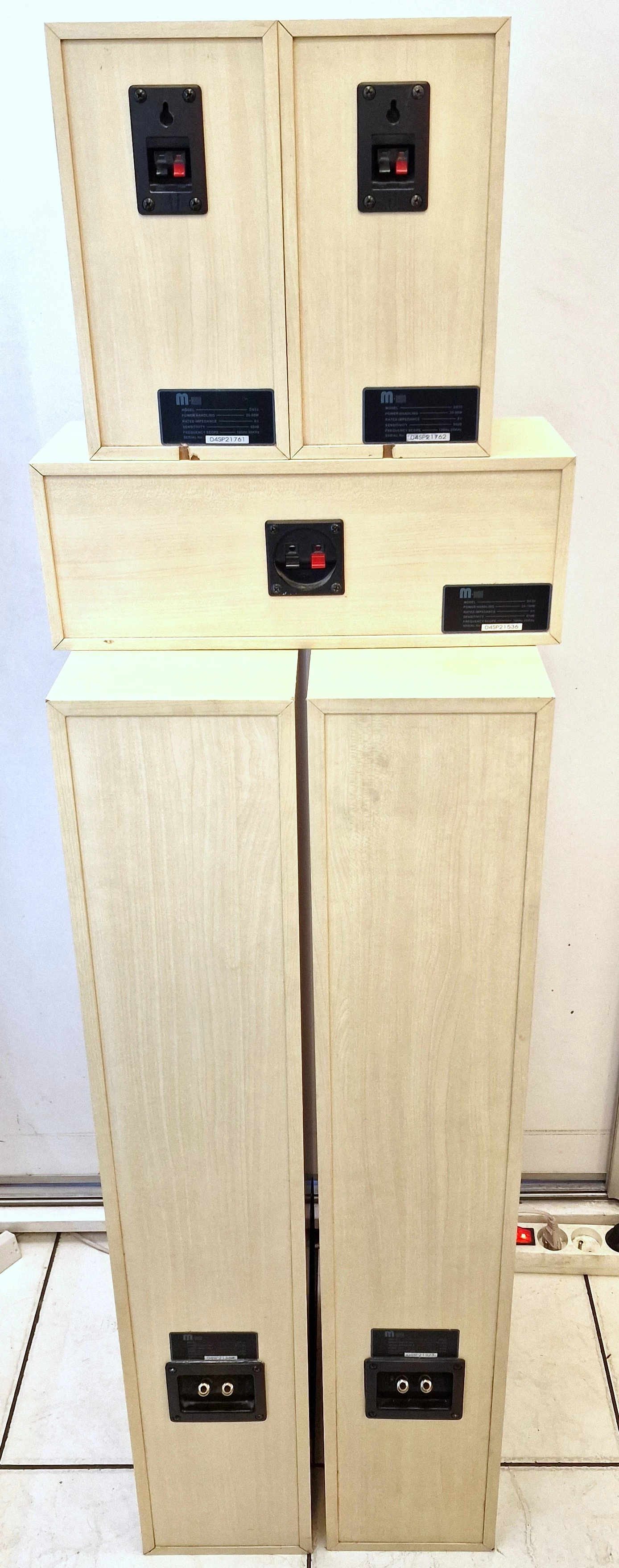 zestaw-pieciu-glosnikow-m-audio-50-stan-11323-2