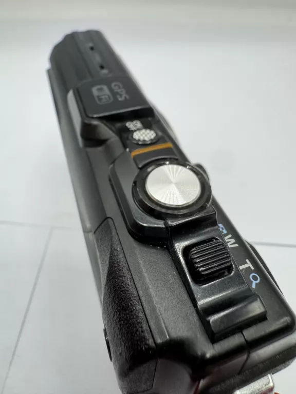 APARAT OLYMPUS TG-4