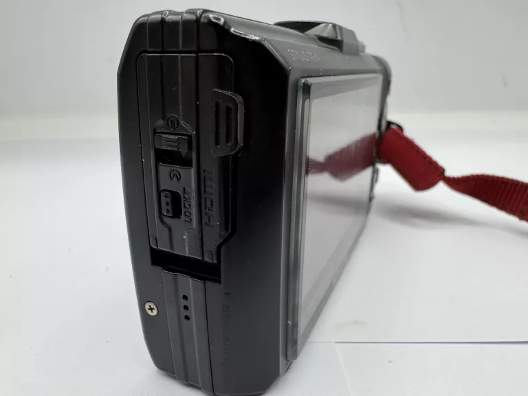 APARAT OLYMPUS TG-4