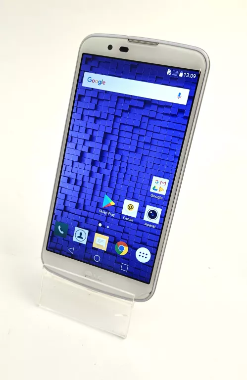TELEFON LG K10 LTE 2 GB/16 GB (OPIS)