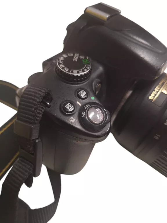 LUSTRZANKA CYFROWA NIKON D5000 + OBIEKTYW 18 STAN BARDZO DOBRY