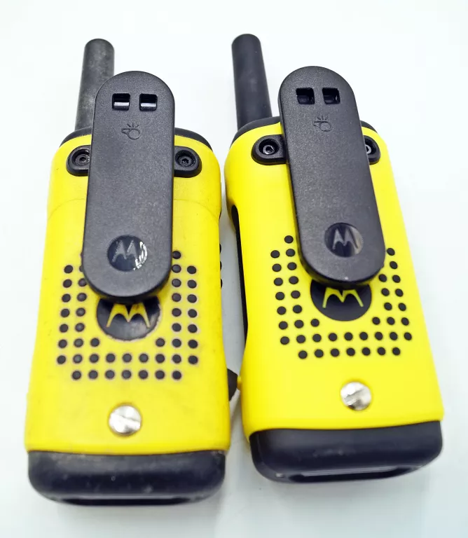 MOTOROLA T92 H20 WALKIE-TALKIES