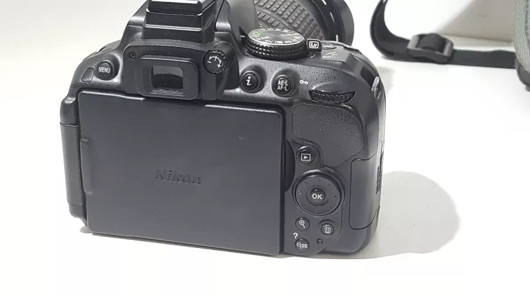 NIKON D5300 + NIKKOR VR 18-105 MM TORBA PRZEBIEG 16431