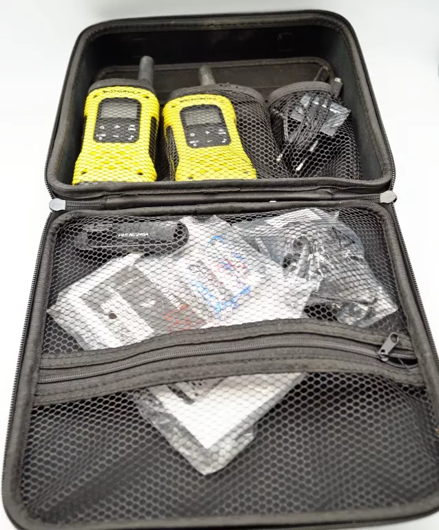MOTOROLA T92 H20 WALKIE-TALKIES