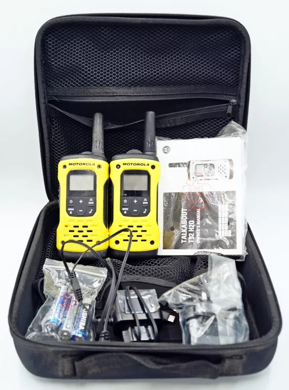 MOTOROLA T92 H20 WALKIE-TALKIES