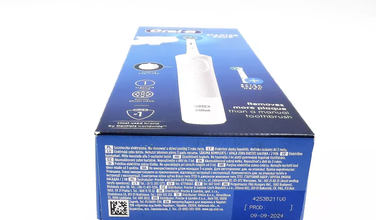 SZCZOTECZKA ELEKTRYCZNA ORAL-B STARTER PACK - SZARA