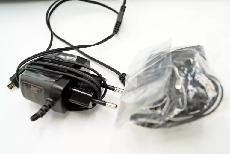 MOTOROLA T92 H20 WALKIE-TALKIES