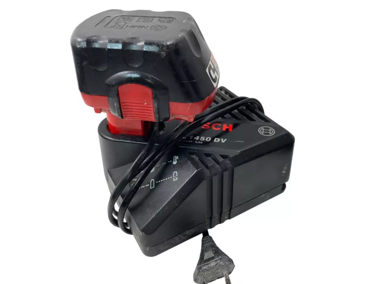 wkretarka-bosch-d-70745-dwa-aku-lad-do-aku-pojemnosc-akumulatora-100