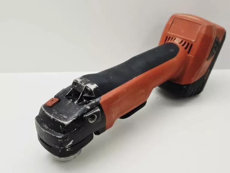 SZLIFIERKA KĄTOWA HILTI AG 125-A22 ŁADOWARKA I 2X AKUMULATOR 5,2AH