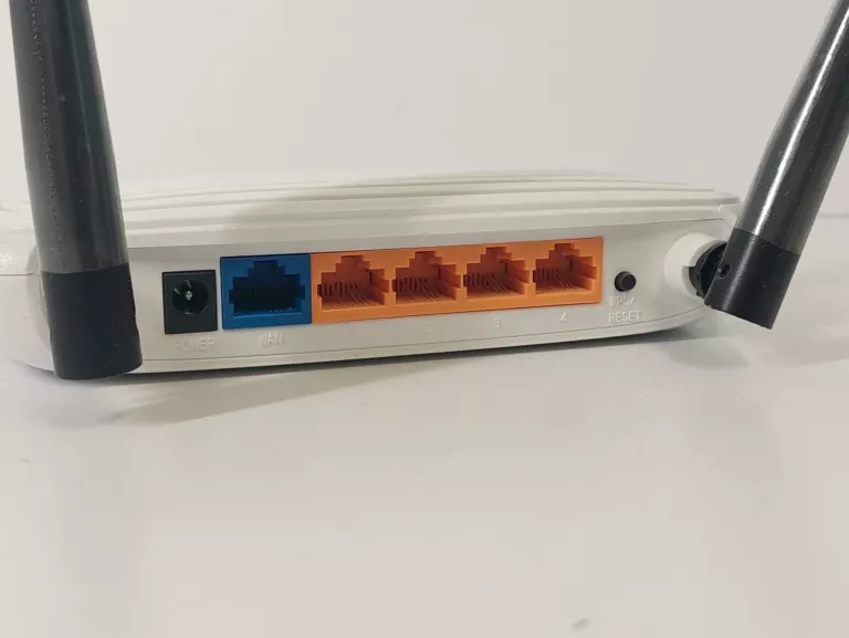 ACCESS POINT, ROUTER TP-LINK TL-WR841N 802.11N (WI-FI 4)