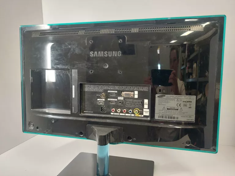 MONITOR LED SAMSUNG T24D390EW 24 " 1920 X 1080 PX IPS / PLS ZASILACZ PILO