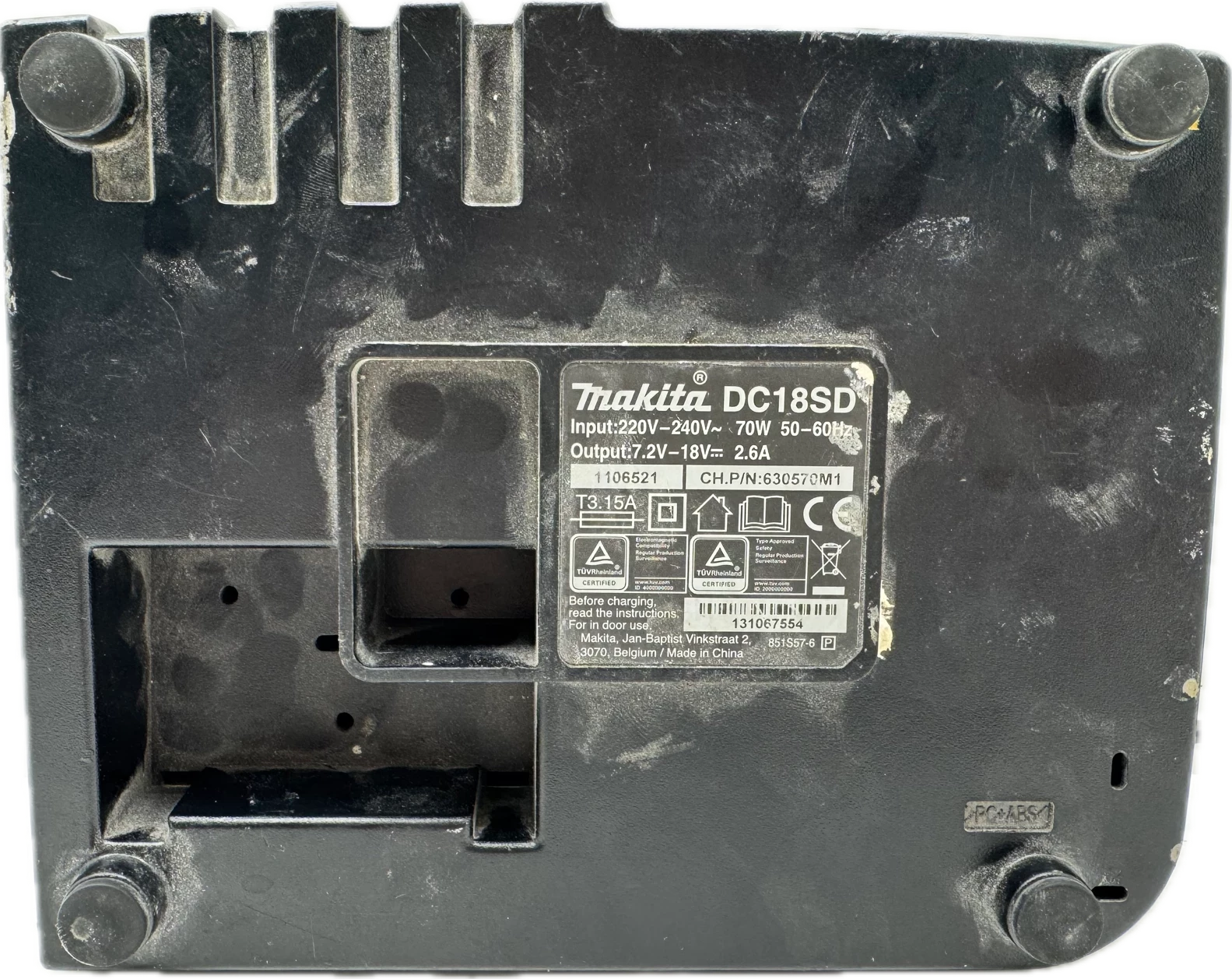 ladowarka-akumulatorow-makita-dc18sd-18-v-ean-gtin-0088381425827