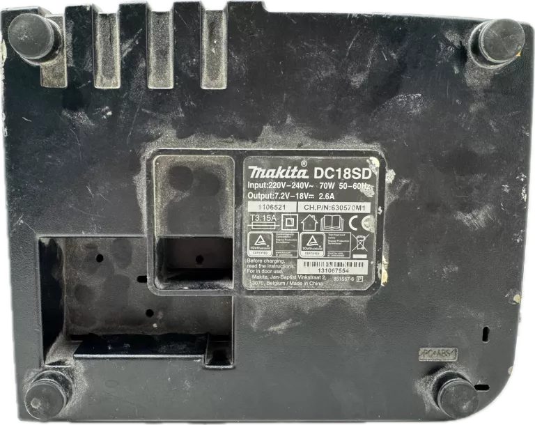 ŁADOWARKA AKUMULATORÓW MAKITA DC18SD 18 V