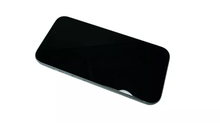 telefon-apple-iphone-15-128gb-kolor-bialy-stan-bat-100-uszk-gniazdo-lad-typ-202685-212929