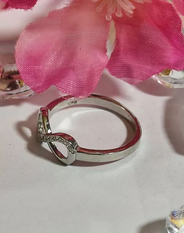 SREBRNY PIERŚCIONEK NIESKOŃCZONOŚĆ 2,2 G 925