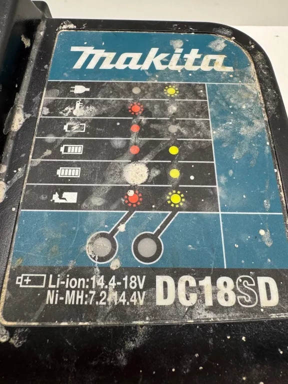 ŁADOWARKA AKUMULATORÓW MAKITA DC18SD 18 V