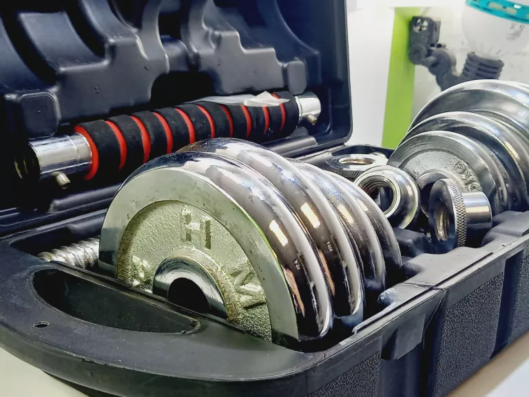 SZTANGIELKI HANTLE CHROMOWANE W WALIZCE 20 KG HMS