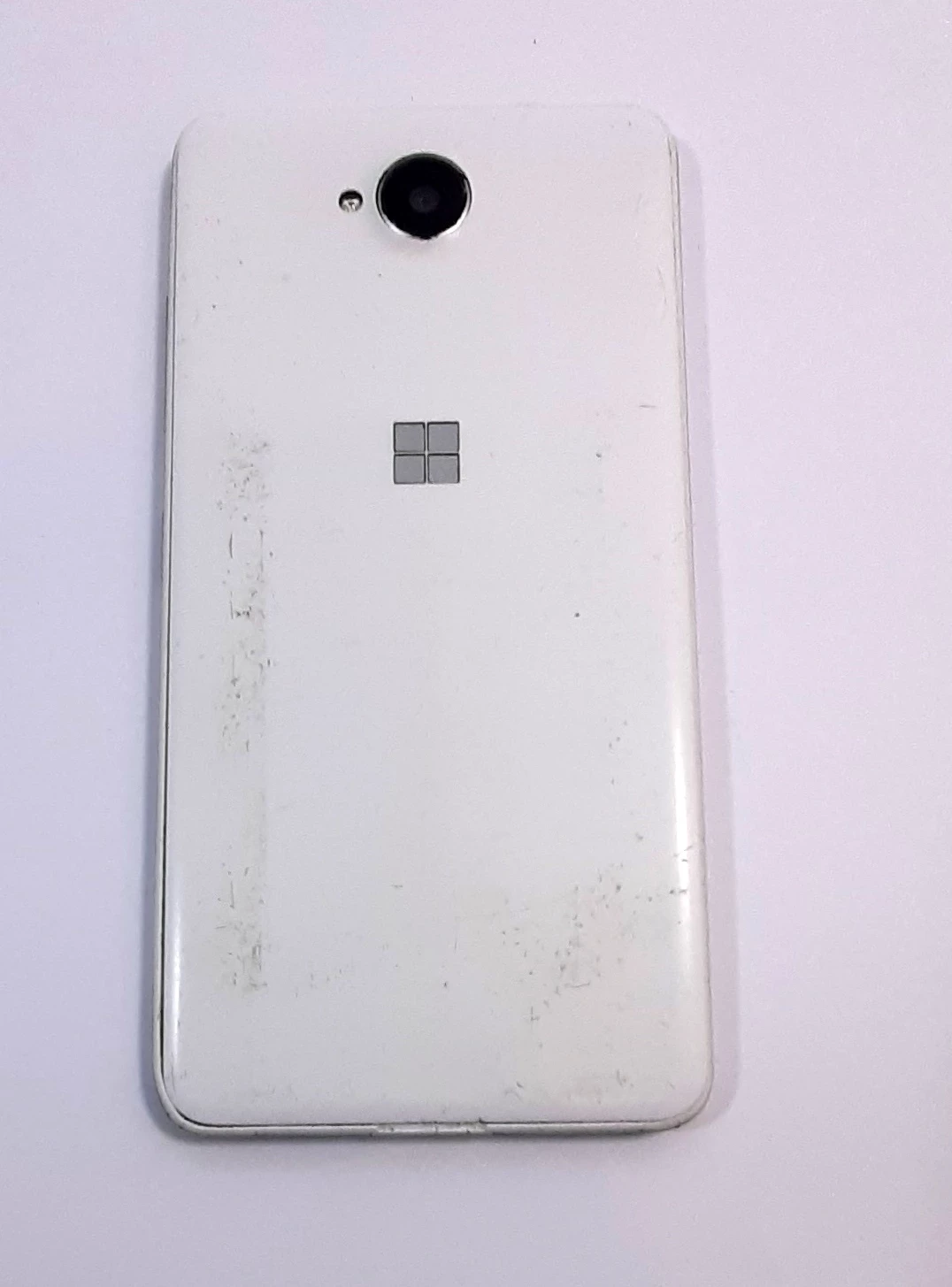 telefon-microsoft-lumia-650-bialy-kod-producenta-a00027037
