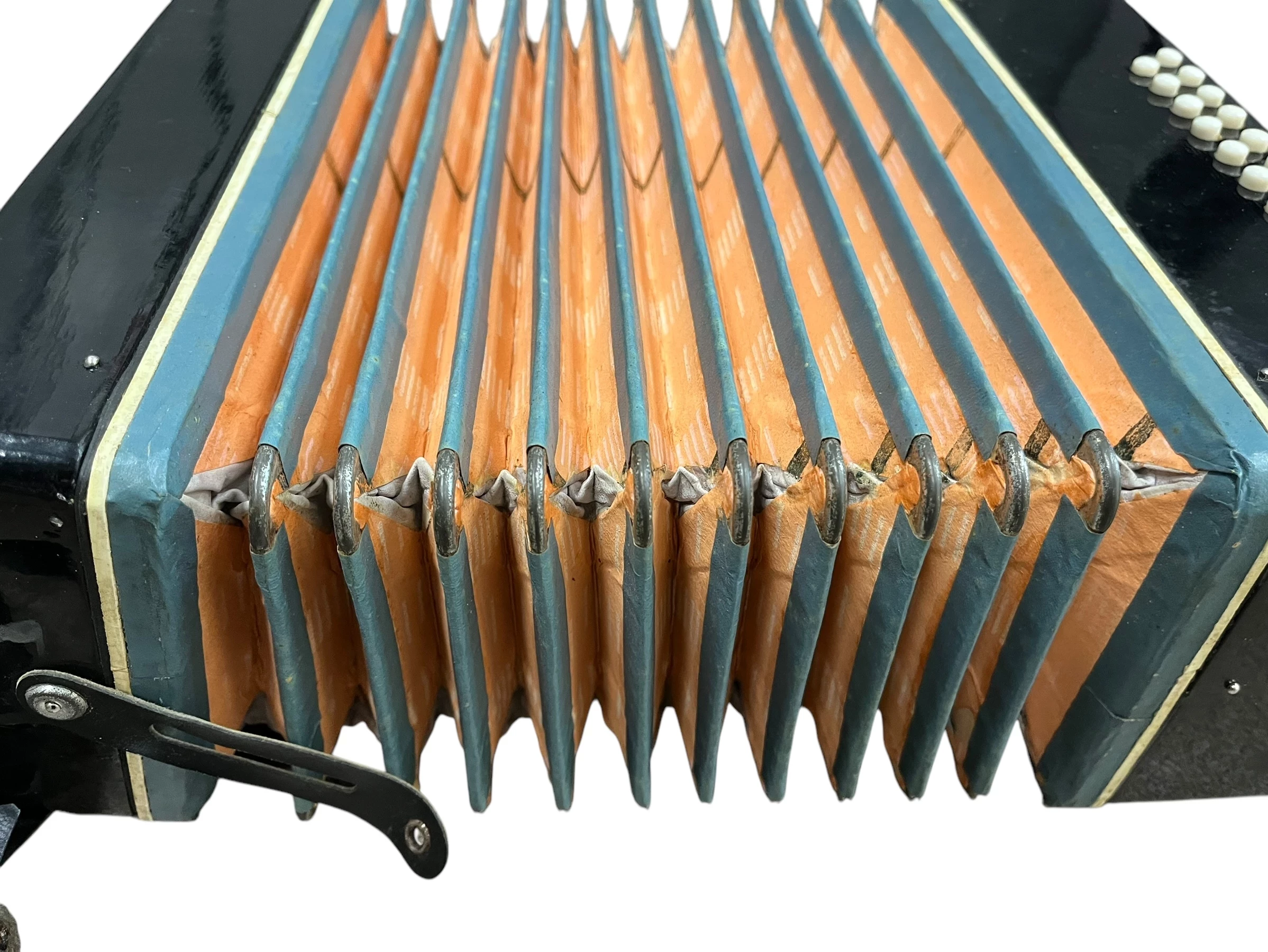 maly-akordeon-rosyjski-pilsudskiego-14-lancut