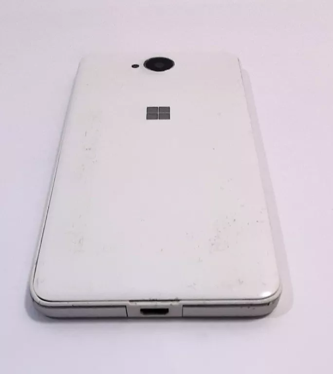 telefon-microsoft-lumia-650-bialy-wbudowana-pamiec-202869-214201