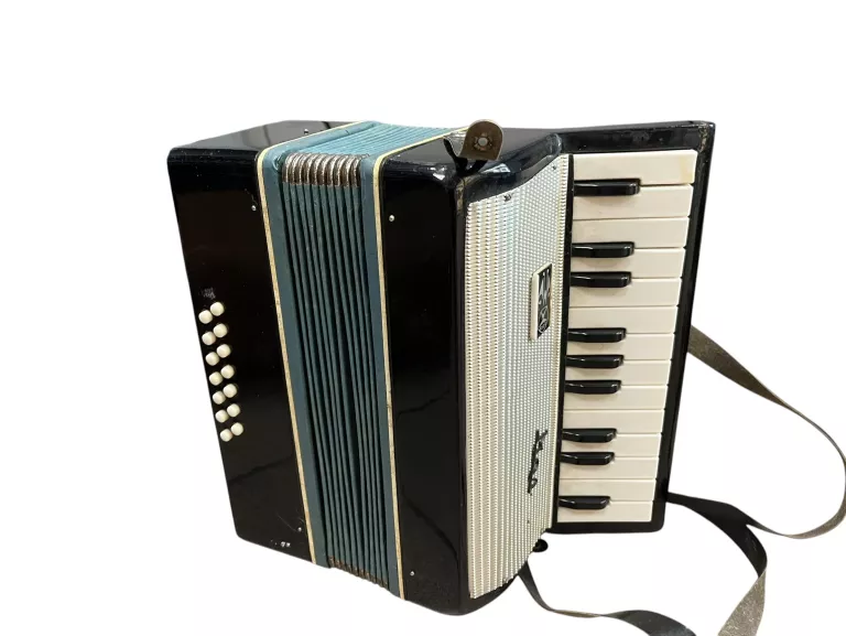 maly-akordeon-rosyjski-pilsudskiego-14-lancut