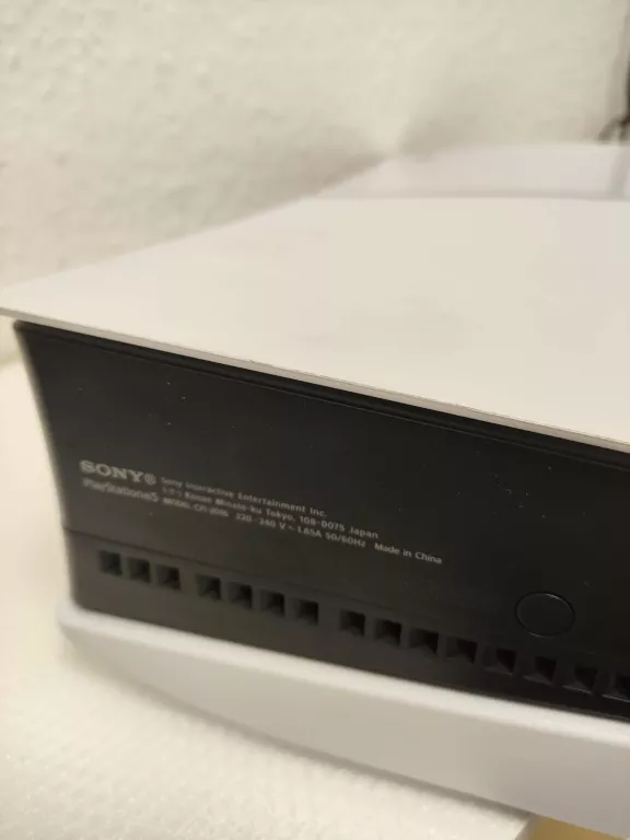 KONSOLA SONY PS5 SLIM ZESTAW