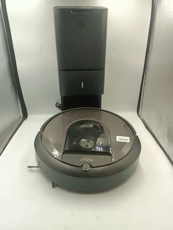 ROBOT SPRZĄTAJĄCY IROBOT ROOMBA I7 + STACJA ADE-N2