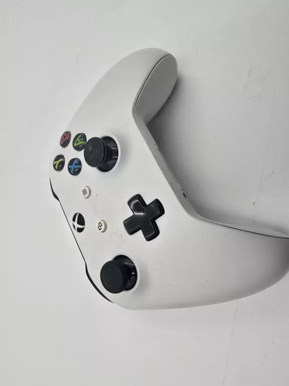 KONSOLA XBOX ONE S 500GB MODEL 1681