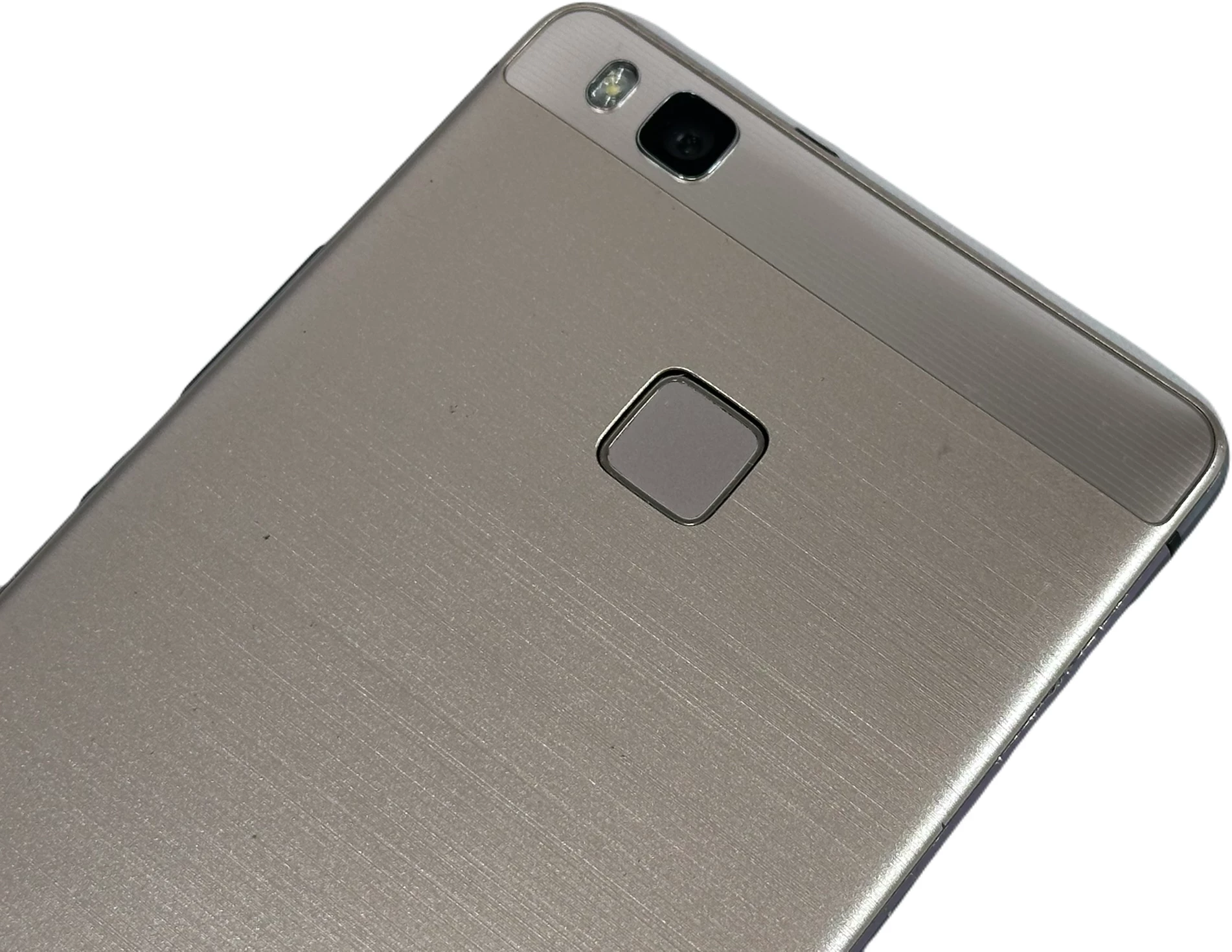 smartfon-huawei-p9-lite-216gb-52-zloty-kod-producenta-qdkba-2330-2016