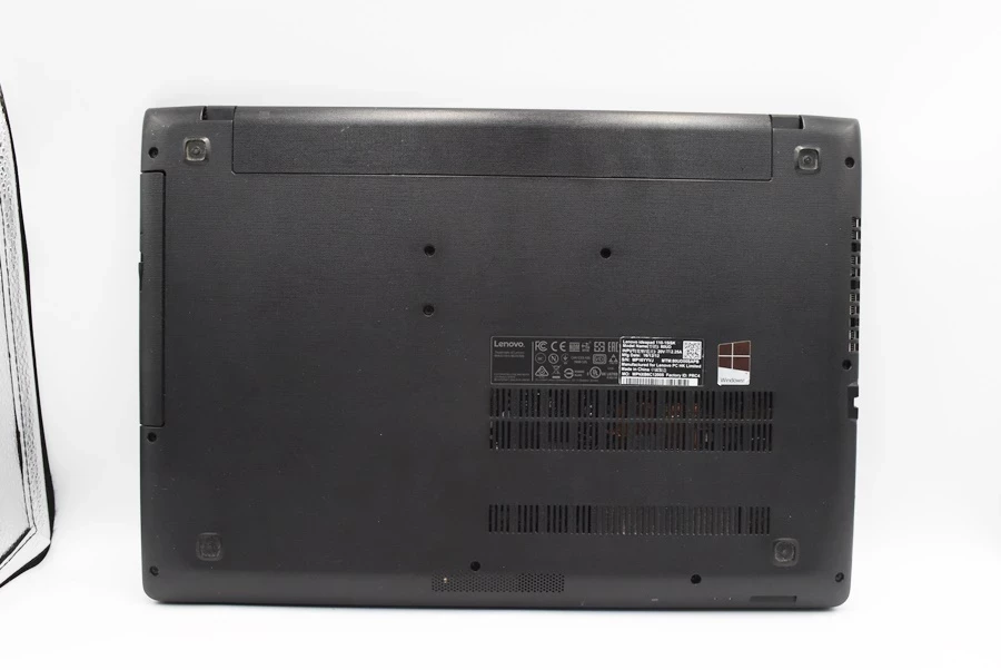 laptop-lenovo-ideapad-110-15isk-intei-i3-23ghz-4256-intel-hd-graph-520-pojemnosc-dysku-256