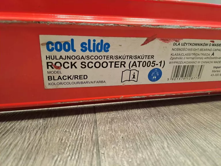 HULAJNOGA COOLSLIDE ROCK SCOOTER BLACK RED AT005-1