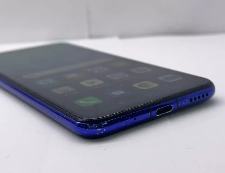 TELEFON HONOR 20 6/128 GB/OPIS!