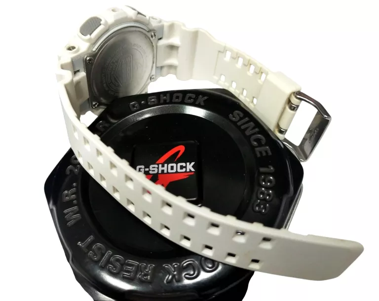 ZEGAREK CASIO G-SHOCK GA-110RG