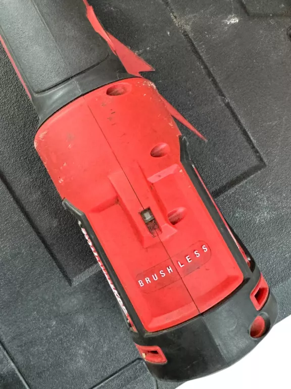 PRASKA AKUMULATOROWA DO KABLI MILWAUKEE M18 HCCT