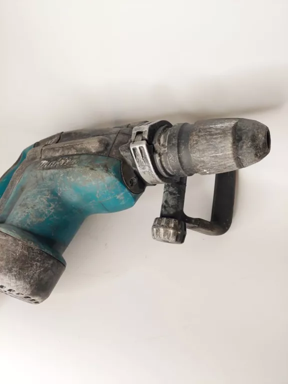 MŁOT MAKITA HR4011C