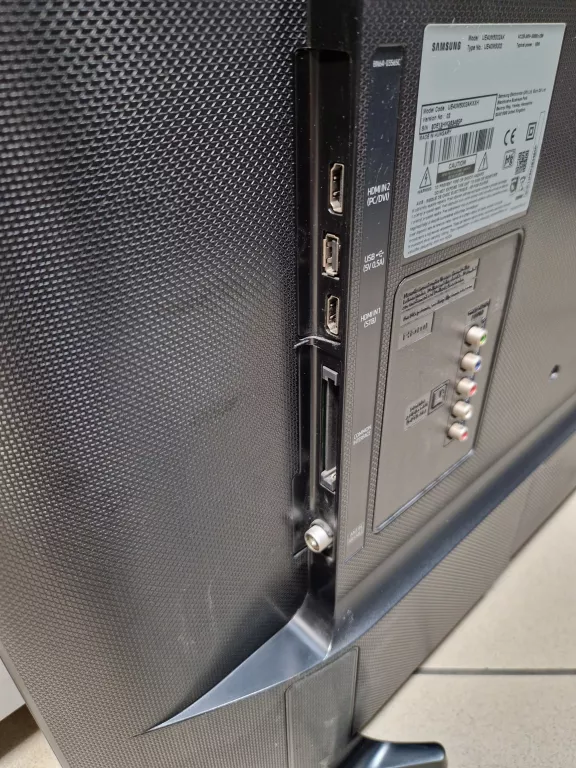 TELEWIZOR LED SAMSUNG UE40M5002 40" + PILOT
