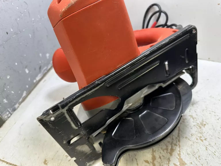 PILARKA BLACK DECKER CD601