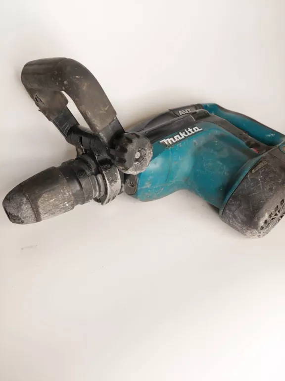 MŁOT MAKITA HR4011C
