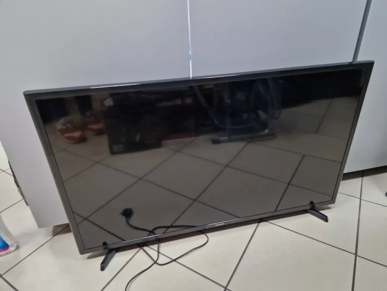 TELEWIZOR LED SAMSUNG UE40M5002 40" + PILOT