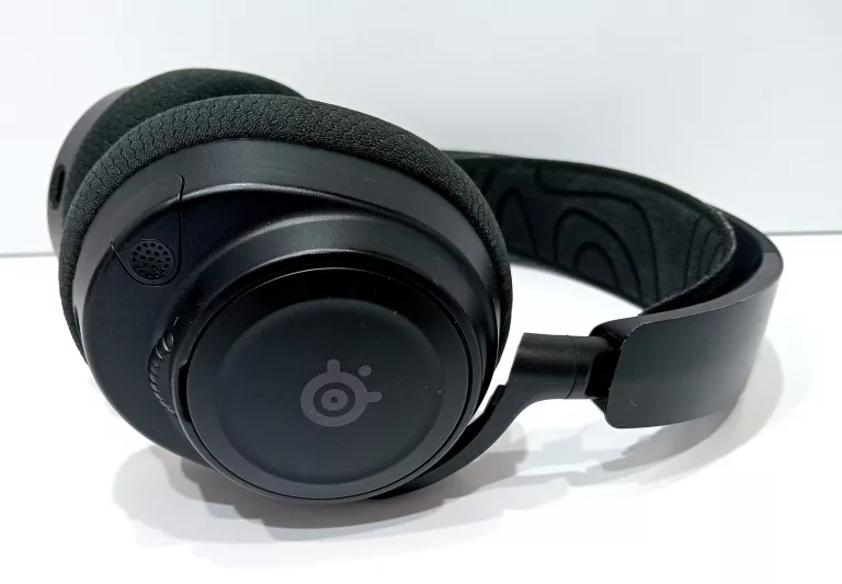 SŁUCHAWKI STEELSERIES ARCTIS NOVA 7 NAUSZNE + PUDEŁKO + PA RA GO N 28.08.2