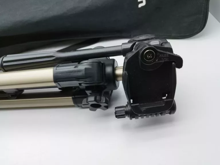 TRIPOD VELBON CX 444